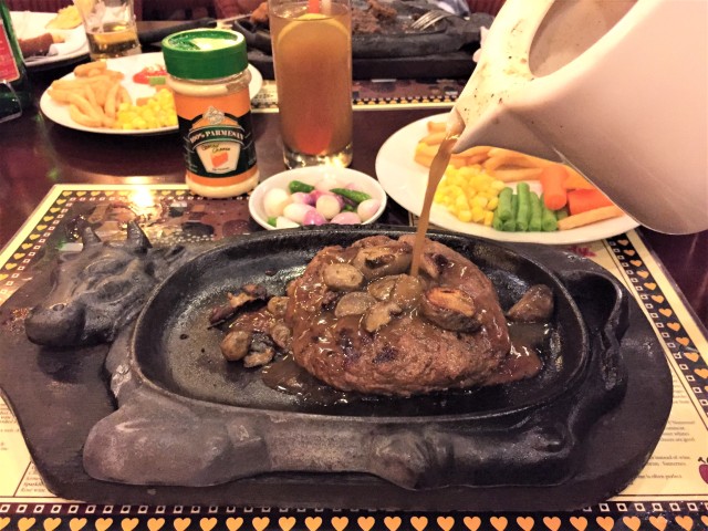 Gandy Steakhouse via Kumparan