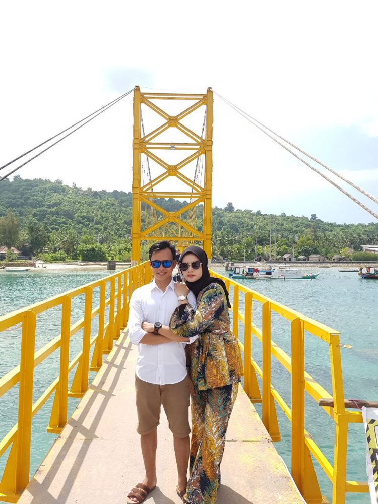 Jembatan Cinta, Jembatan Kuning Nusa Lembongan  via Raja Hutan Tour