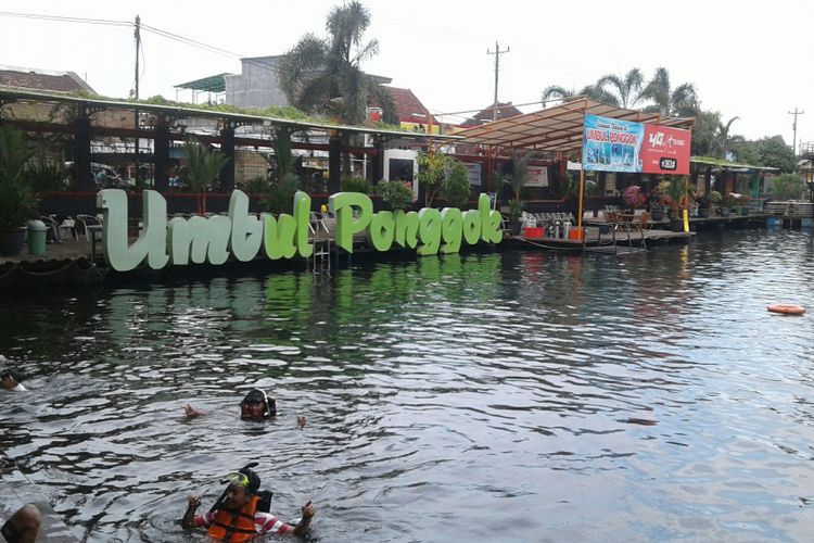 Obyek wisata Umbul Ponggok di Desa Ponggok, Polanharjo, Klaten, Jawa Tengah, via Kompas