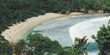 Pantai Sanggar dari Ketinggian
