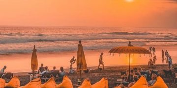 Echo Beach via Balilocaldrivers