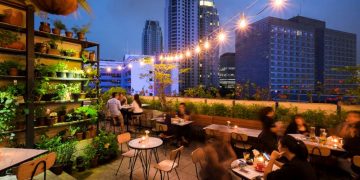 Hause Rooftop via Qraved