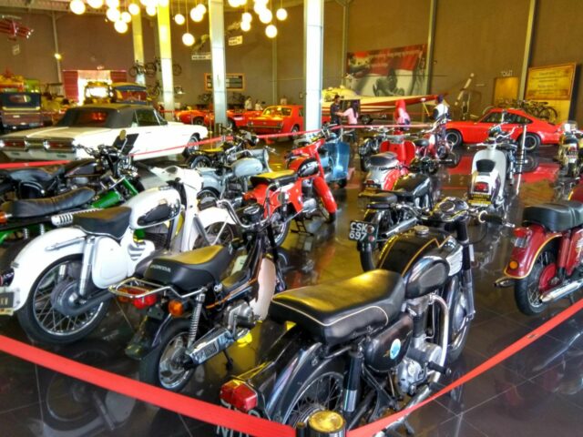 Koleksi moto tua tersusun rapi di Museum Angkut Malang via Google Maps Pribadi Muslim