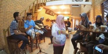 Read Cafe Karawang via IG @readcafe_krw