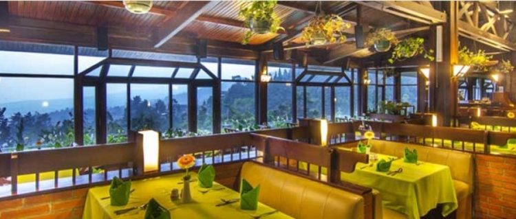 Cemara Resto At Puncak Pass Resort