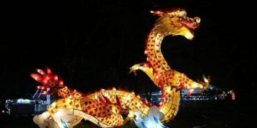 Lampion berbentuk Naga di Taman Lampion Solo Solo via Instagram @veronicamontessori