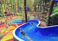 Prosotan di Kolam Renang di Srambang Park Ngawi