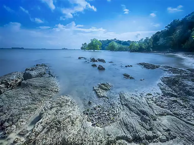 Pantai Dangas Patam Lestari via instagram.com @firman_piet