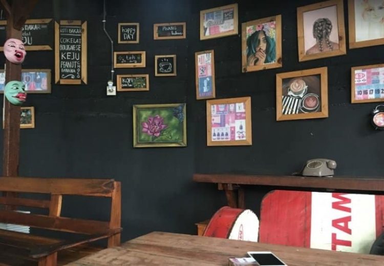 Cafe 999 via Google My Business - Tempat Nongkrong di Blitar
