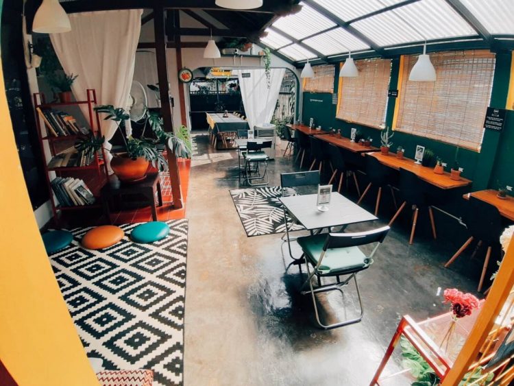 POETSOE Creative Space & Cafe via Mldspot - Cafe Tempat Instagramable di Jakarta Selatan