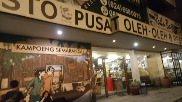Kampoeng Semarang via Instagram.com @ilarizky - 12 Tempat Belanja di Semarang Populer & Ikonik, Wajib Dikunjungi