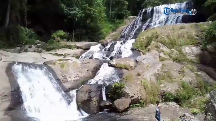 Air Terjun Latta Pitu via Youtube Tribun Timur