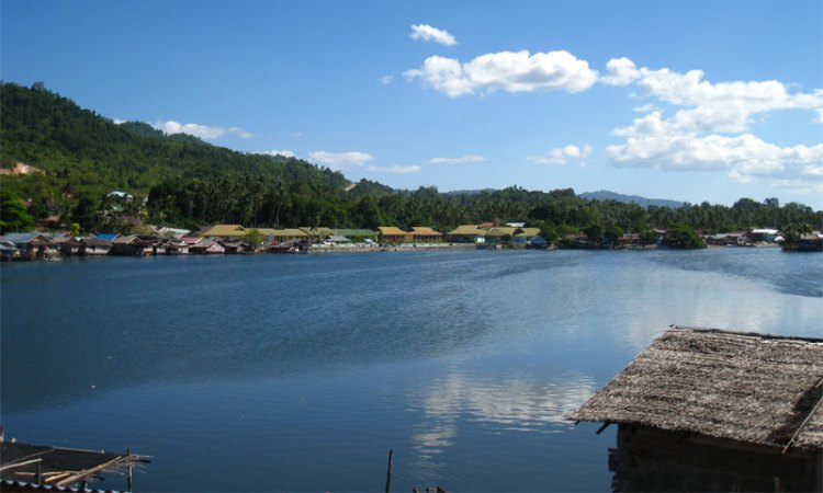 Destinasi Pulau Peleng