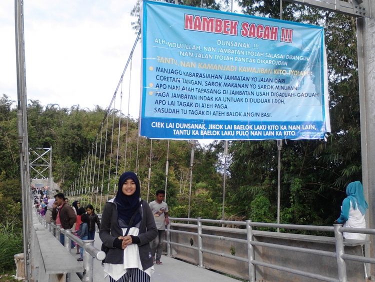 Jembatan Gantung Guguak via Travel Pekanbaru