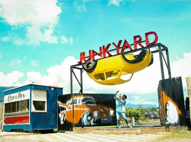 Junkyard Autopark & Cafe via Instagram.com @galfixx