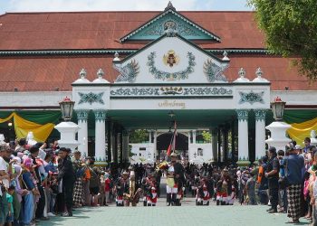 Keraton Yogya via Kompas