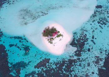 Pulau Tinalapu via Instagram.com @andrikilua