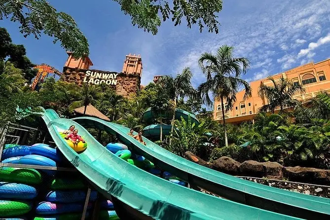 Sunway Lagoon Theme Park via Instagram.com @pakejholidaybest