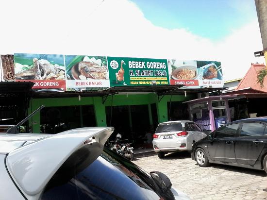 Bebek Goreng H. Slamet via Tripadvisor - Tempat Makan di Banjarnegara