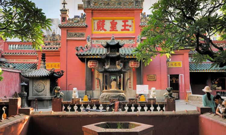 Pagoda Jade Emperor via Pinterest @Jooliecoolie