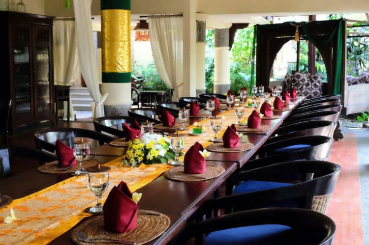 Taman Indie Resto - 18 Restoran Fine Dining di Malang Paling Romantis & Mewah