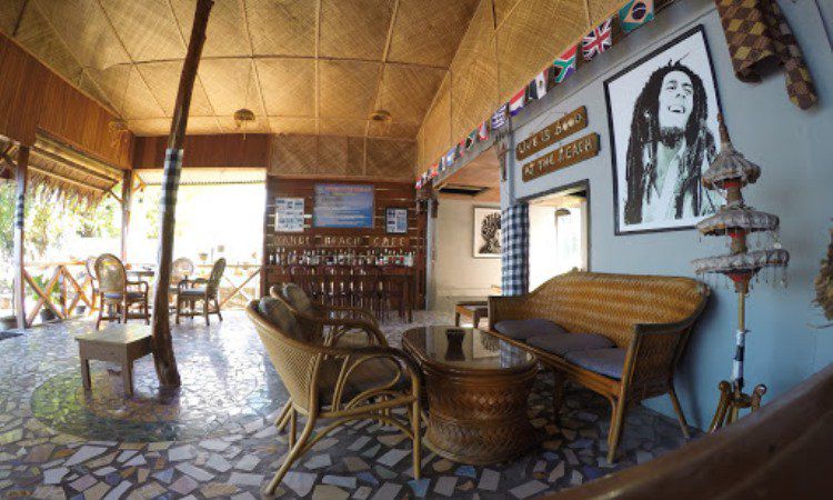 Yangi Beach Cafe via Google Maps (Yangi beach Cafe) - Tempat Nongkrong di Padang