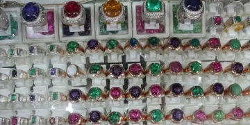 Batu Permata Oleh-oleh Khas Banjarmasin via Indonesia Kaya