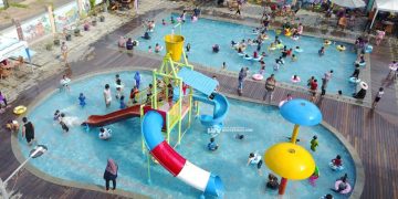 Kolam Renang Putri Borneo