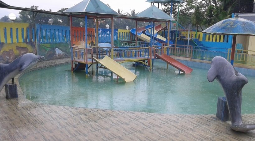 Kayla waterpark Tonjong
