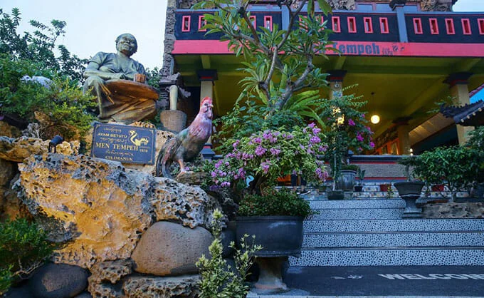 Ayam Betutu Men Tempeh Gilimanuk 23 Tempat Wisata Kuliner di Bali Paling Legendaris & Terbaik, Enak