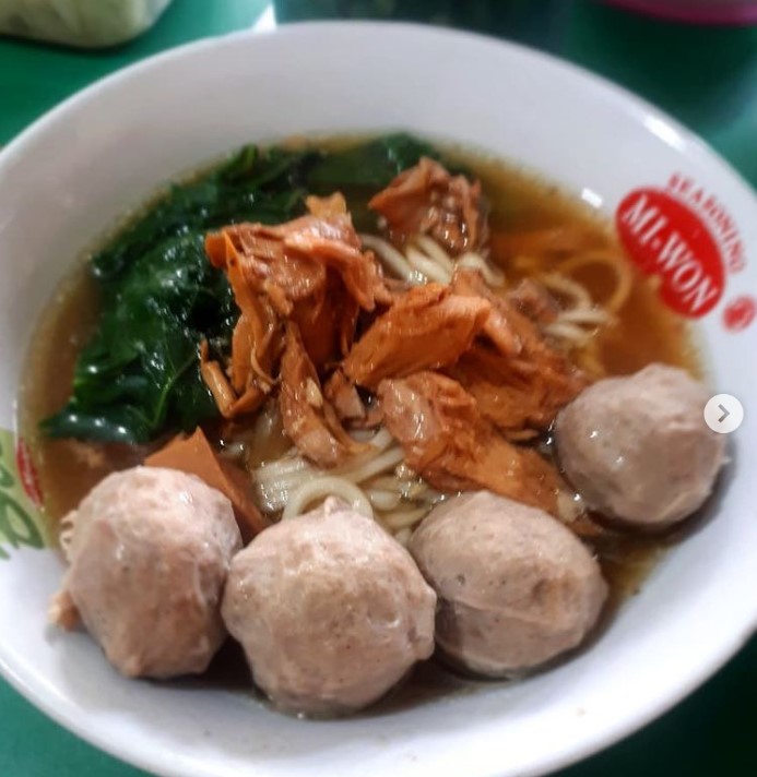Bakso Mie Ayam Pak Hadi Putra via Instagram.com @kulinerdisemarangku