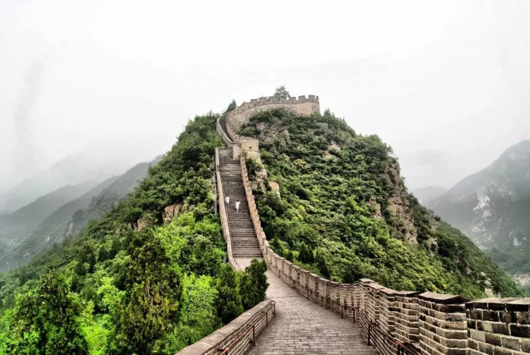 Great Wall of Badaling via wikimediaorg