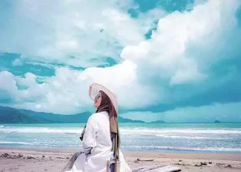 Pantai Blado Munjungan via Instagram.com @ikatya_palupi