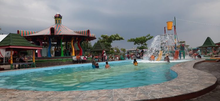 Tanjung Water Park