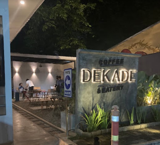 Dekade Coffee & Eatery via Miss K