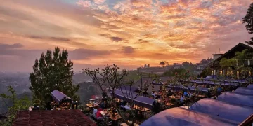 The Valley Bistro Cafe