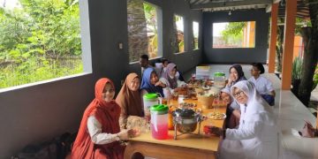 Ayam Goreng - Ayam Bakar Mbak Tari