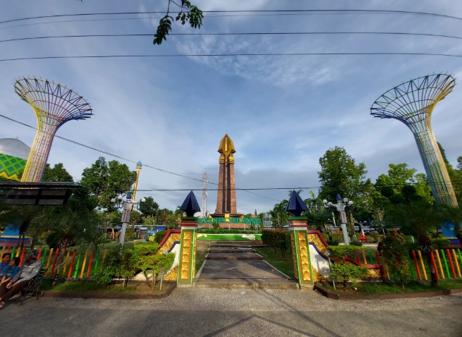 Monumen Trunojoyo Sampang Hendra Susanto
