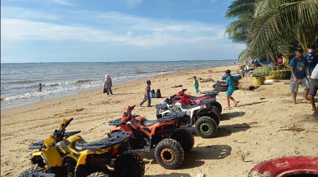 Pantai Cemara Balikpapan Hasbullah Yusuf
