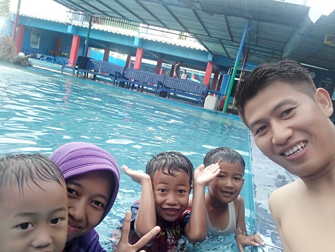 Jamal Koi Swimming Pool Luckman Astara