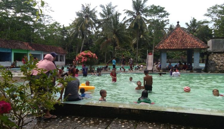 Twa Mento Swimming Pool Sugeng Paryanto