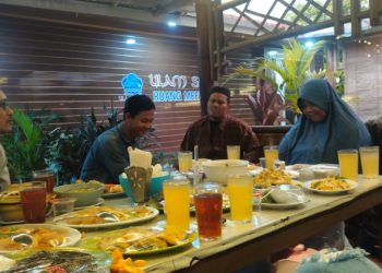 Ulam Sari Resto & Pemancingan faukhil choi