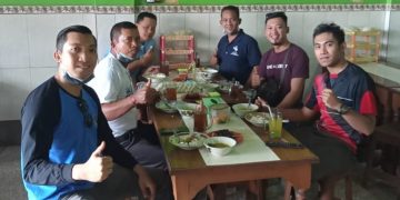 H. Khasan Empal Gentong vlog timur