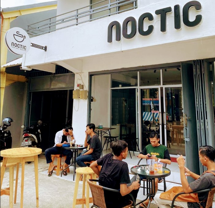 Noctic cafe