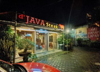 d'Java Steak rizal purba