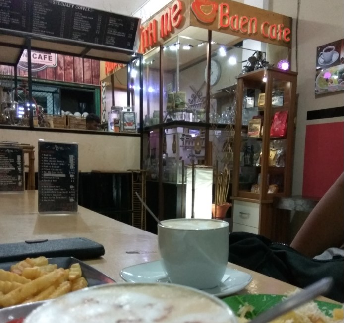 Baen Cafe Nur Fahmi Muhaiminati