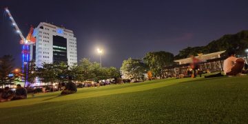 Alun-alun Bandung Lenny Romauli