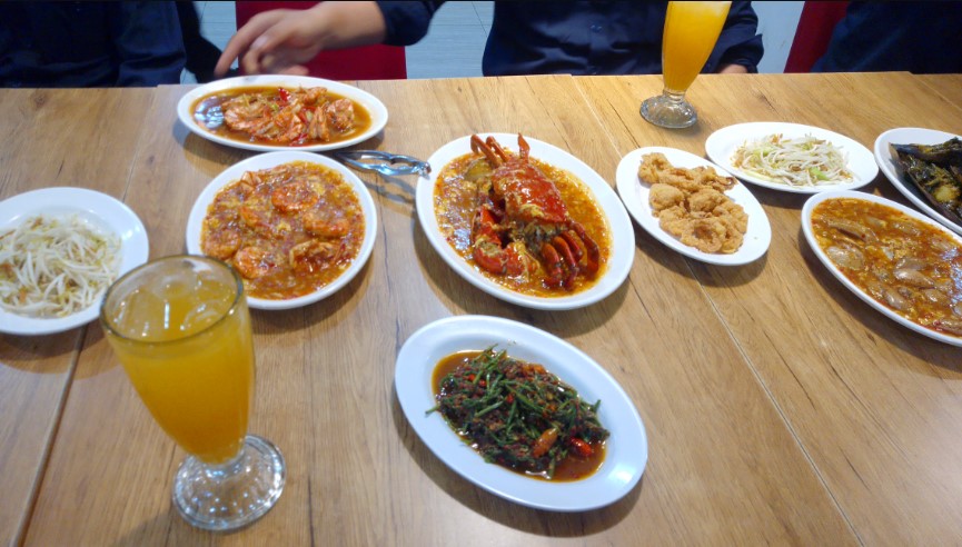 Aneka Seafood Roy Irawan