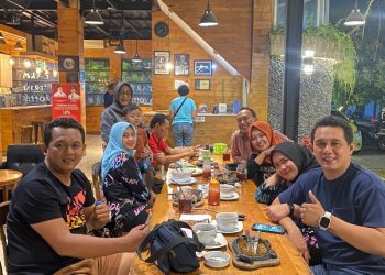 Cengkir Klopo Coffee And Resto aji lumaksono