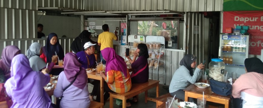 Dapur Bu Dewi (Spesial Nasi Madura / Sego Meduro) Dunia Hidroponik Gresik